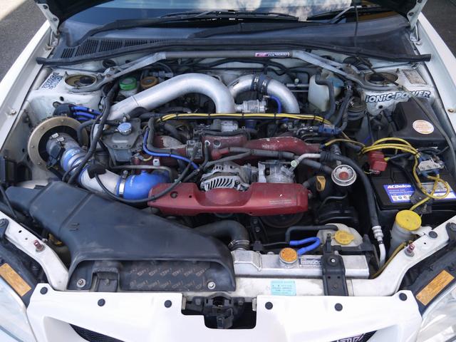 インプレッサ WRX STI Aライン Defi3連メーター エンドレスキャリパー STIクイックリリースボス オーバーフェンダー カーボンボンネット レカロフルバケ HKS車高調 ゼロスポーツフロントバンパー(45枚目)