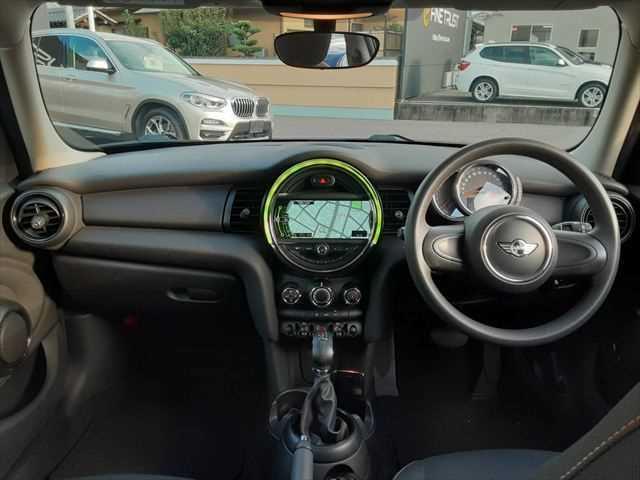 ＭＩＮＩ ＯＮＥ　純正ＨＤＤナビ　Ｂｌｕｅｔｏｏｔｈ（3枚目）