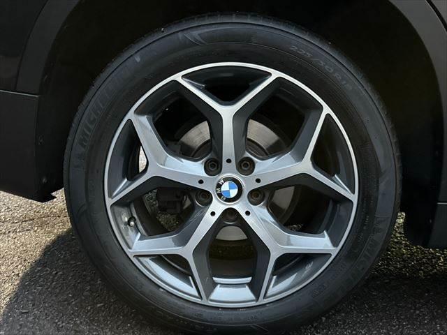 Ｘ１ ｘＤｒｉｖｅ　１８ｄ　ｘライン　純正ＨＤＤナビ　パワーバックドア　Ｂｌｕｅｔｏｏｔｈ　ＬＥＤヘッド　インテリジェントセーフティ　バックカメラ　クリアランスソナー　ハーフレザーシート　純正１８インチアルミホイール　コンフォートアクセス（24枚目）