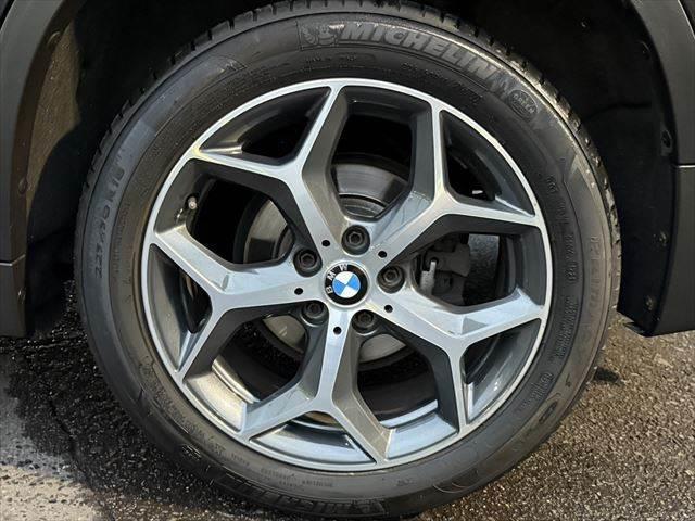 Ｘ１ ｘＤｒｉｖｅ　１８ｄ　ｘライン　純正ＨＤＤナビ　パワーバックドア　Ｂｌｕｅｔｏｏｔｈ　ＬＥＤヘッド　インテリジェントセーフティ　バックカメラ　クリアランスソナー　ハーフレザーシート　純正１８インチアルミホイール　コンフォートアクセス（25枚目）