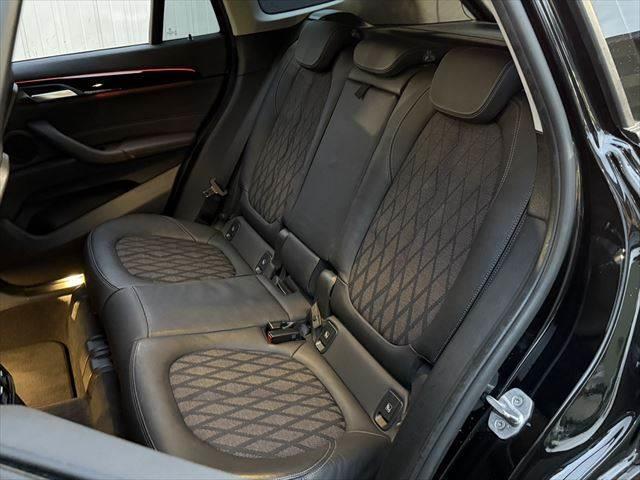 Ｘ１ ｘＤｒｉｖｅ　１８ｄ　ｘライン　純正ＨＤＤナビ　パワーバックドア　Ｂｌｕｅｔｏｏｔｈ　ＬＥＤヘッド　インテリジェントセーフティ　バックカメラ　クリアランスソナー　ハーフレザーシート　純正１８インチアルミホイール　コンフォートアクセス（29枚目）