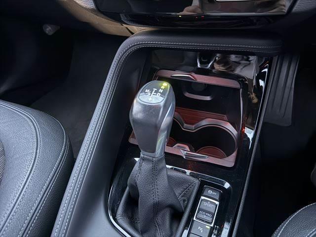 Ｘ１ ｘＤｒｉｖｅ　１８ｄ　ｘライン　純正ＨＤＤナビ　パワーバックドア　Ｂｌｕｅｔｏｏｔｈ　ＬＥＤヘッド　インテリジェントセーフティ　バックカメラ　クリアランスソナー　ハーフレザーシート　純正１８インチアルミホイール　コンフォートアクセス（30枚目）