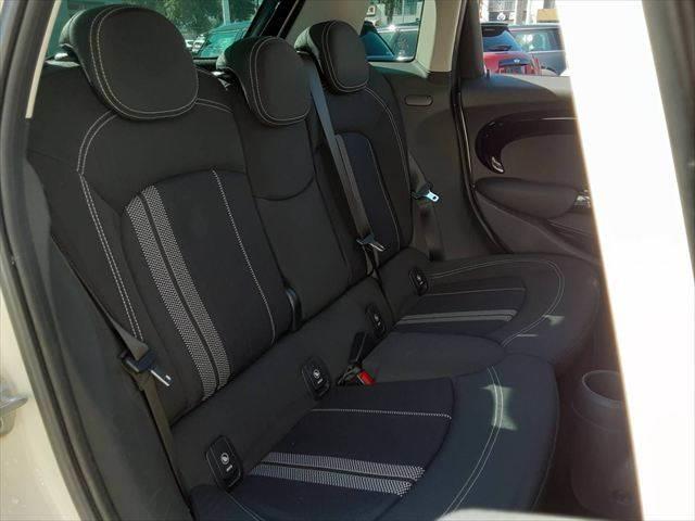 ＭＩＮＩ クーパーＳ　ペッパーＰＫＧ　ＬＥＤヘッドライト　純正ＨＤＤナビ　Ｂｌｕｅｔｏｏｔｈ　ＥＴＣ　禁煙車　オートライト　純正１６インチアルミホイール　オートエアコン　フォグランプ　ＵＳＢポート　キーレス　盗難防止装置（7枚目）