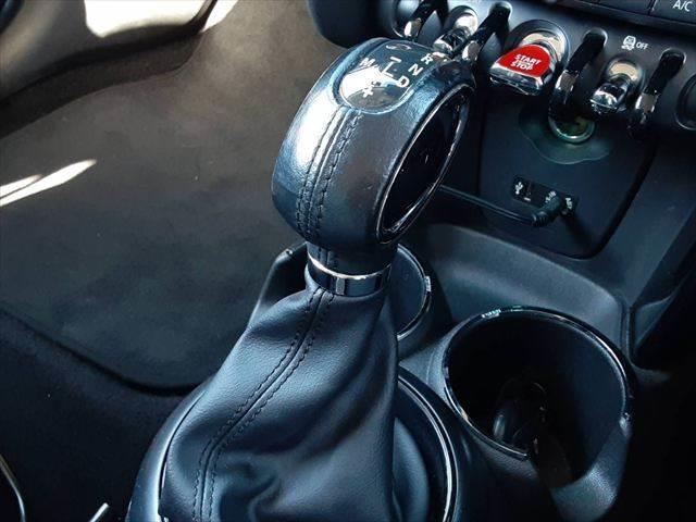 ＭＩＮＩ クーパーＳ　ペッパーＰＫＧ　ＬＥＤヘッドライト　純正ＨＤＤナビ　Ｂｌｕｅｔｏｏｔｈ　ＥＴＣ　禁煙車　オートライト　純正１６インチアルミホイール　オートエアコン　フォグランプ　ＵＳＢポート　キーレス　盗難防止装置（32枚目）