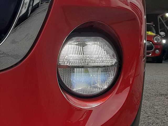 ＭＩＮＩ クーパー　ペッパーパッケージ　ＬＥＤヘッドライト　純正ＨＤＤナビ　バックカメラ　コンフォートアクセス　禁煙車　Ｂｌｕｅｔｏｏｔｈ　パーキングディスタンスコントロール　ＭＴモード付オートマチックシフト（12枚目）