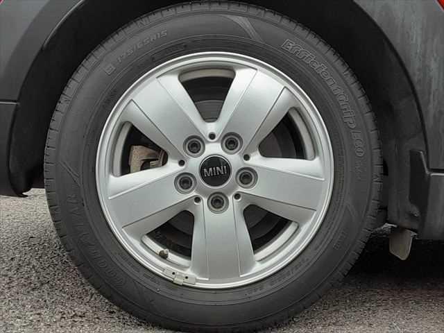 ＭＩＮＩ クーパー　ペッパーパッケージ　ＬＥＤヘッドライト　純正ＨＤＤナビ　バックカメラ　コンフォートアクセス　禁煙車　Ｂｌｕｅｔｏｏｔｈ　パーキングディスタンスコントロール　ＭＴモード付オートマチックシフト（28枚目）