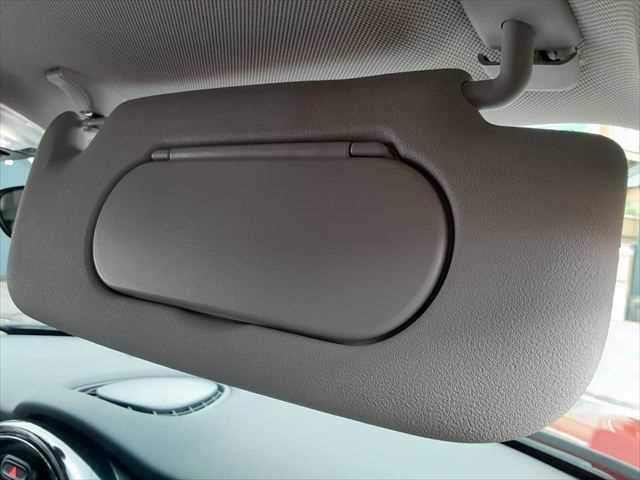 ＭＩＮＩ クーパー　ペッパーパッケージ　ＬＥＤヘッドライト　純正ＨＤＤナビ　バックカメラ　コンフォートアクセス　禁煙車　Ｂｌｕｅｔｏｏｔｈ　パーキングディスタンスコントロール　ＭＴモード付オートマチックシフト（45枚目）