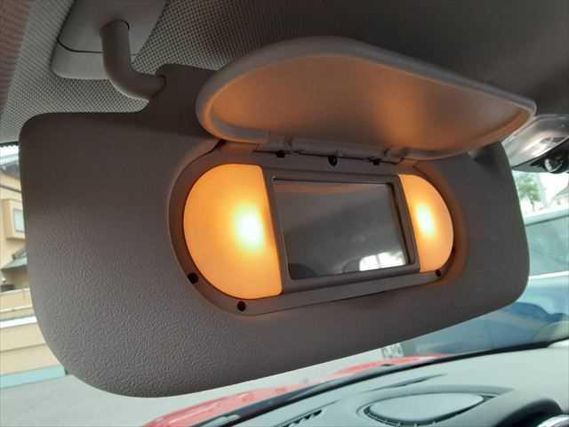 ＭＩＮＩ クーパー　ペッパーパッケージ　ＬＥＤヘッドライト　純正ＨＤＤナビ　バックカメラ　コンフォートアクセス　禁煙車　Ｂｌｕｅｔｏｏｔｈ　パーキングディスタンスコントロール　ＭＴモード付オートマチックシフト（48枚目）