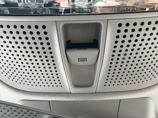 Eクラス E400 4マチック エクスクルーシブ エクスクルーシブパッケージ パノラミックスライディングサンルーフ 黒ナッパ革シート Burmesaterサウンド アダプティブクルーズコントロール 純正HDDナビ 禁煙車 アラウンドビューモニター(47枚目)
