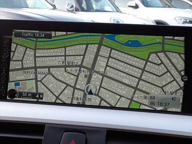 ３シリーズ ３２０ｉ　アダプティブクルーズコントロール　純正８インチＨＤＤナビ　ＬＥＤヘッドライト　インテリジェントセーフティ　バックカメラ　禁煙車　Ｂｌｕｅｔｏｏｔｈ　コンフォートアクセス　純正１６インチアルミホイール（4枚目）