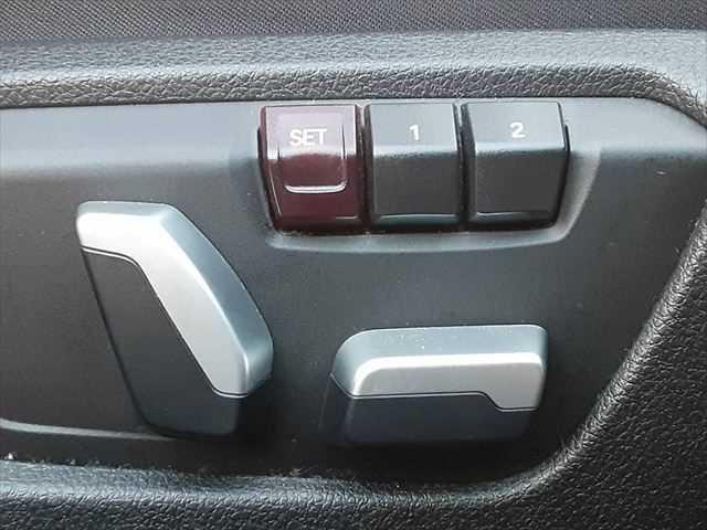 ３シリーズ ３２０ｉ　アダプティブクルーズコントロール　純正８インチＨＤＤナビ　ＬＥＤヘッドライト　インテリジェントセーフティ　バックカメラ　禁煙車　Ｂｌｕｅｔｏｏｔｈ　コンフォートアクセス　純正１６インチアルミホイール（37枚目）