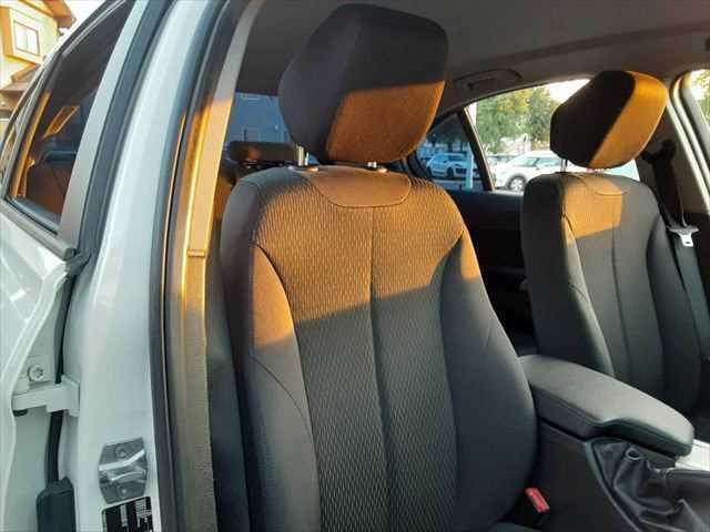 ３シリーズ ３２０ｉ　アダプティブクルーズコントロール　純正８インチＨＤＤナビ　ＬＥＤヘッドライト　インテリジェントセーフティ　バックカメラ　禁煙車　Ｂｌｕｅｔｏｏｔｈ　コンフォートアクセス　純正１６インチアルミホイール（54枚目）