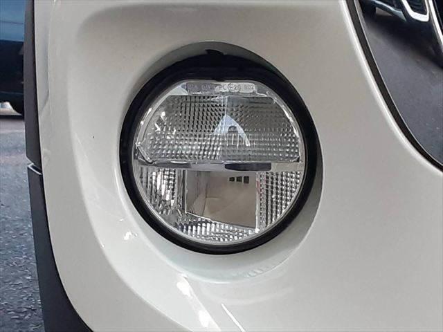 ＭＩＮＩ クーパーＤ　ペッパーパッケージ　ＬＥＤヘッドライト　コンフォートアクセス　純正ＨＤＤナビ　オプション１６インチアロイホイール　禁煙車　Ｂｌｕｅｔｏｏｔｈ　ＭＴモード付オートマチックシフト（23枚目）