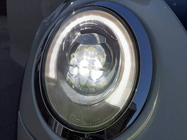 ＭＩＮＩ クーパーＤ　ペッパーパッケージ　ＬＥＤヘッドライト　コンフォートアクセス　純正ＨＤＤナビ　オプション１６インチアロイホイール　禁煙車　Ｂｌｕｅｔｏｏｔｈ　ＭＴモード付オートマチックシフト（49枚目）