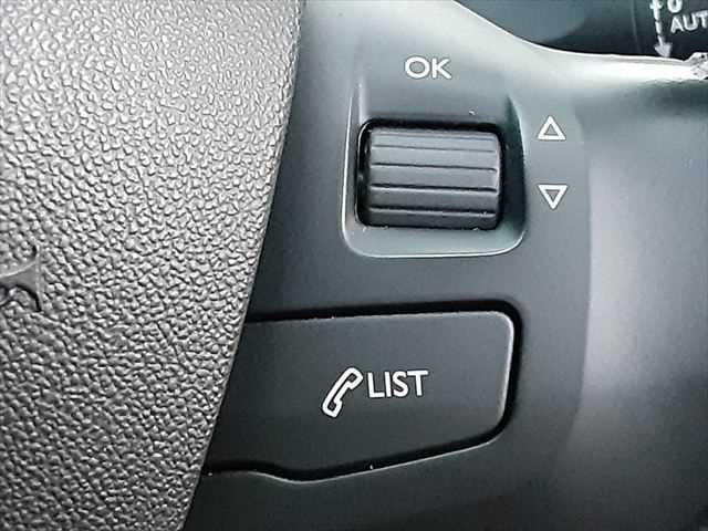 ☆ステアリングスイッチ