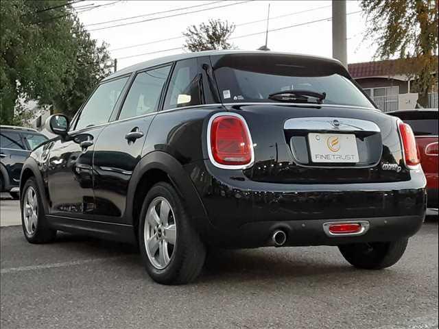 ���Ԃł��z���̏ꍇ�A�����P�X���t����C���^�[���疼�É����ʂɖ�T���B�d�Ԃł��z���̏ꍇ�A�Ŋ��w�u�i�q�t����w�v�ɂȂ�܂��B