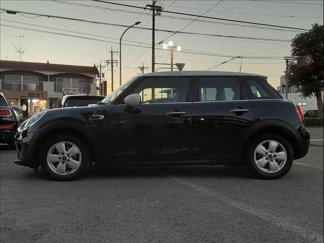 �X�ܕ~�n���ɒ��ԃX�y�[�X���������܂��B���Ԃł̂���������l���̕��͂����S����������