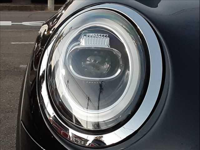 ���w�b�h���C�g