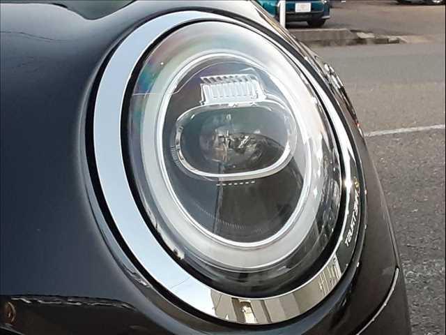 ���w�b�h���C�g