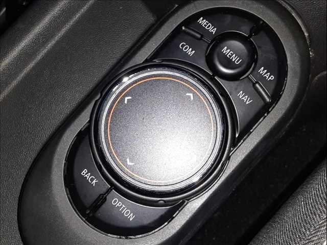 ���i�r����X�C�b�`