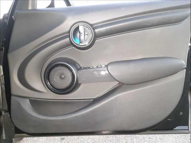 ���h�A�g����