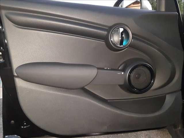 ���h�A�g����