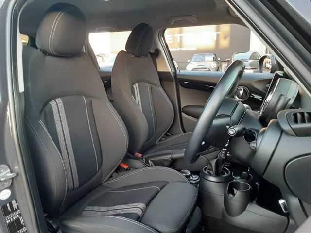 ☆運転席側１列目シート