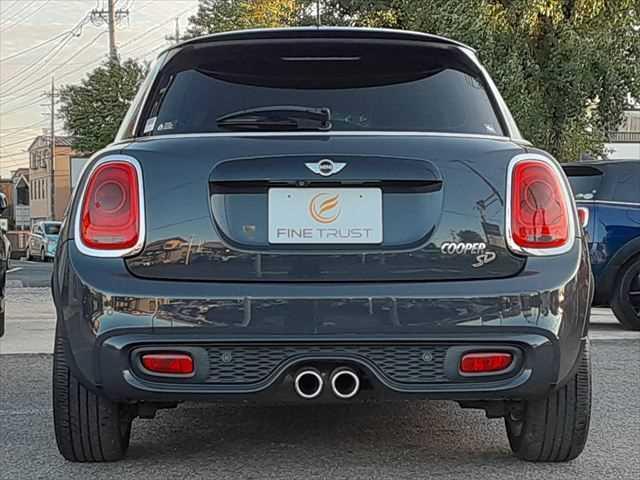 徹底した機関系チェック、入庫点検を行い、納車前は法定整備を実施しております。ご安心ください！！