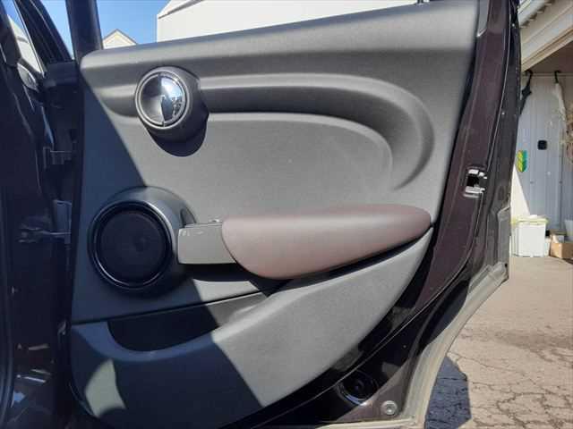 ���h�A�g����