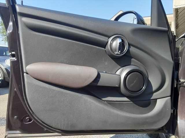 ���h�A�g����