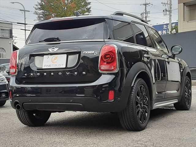 MINI クーパーD クロスオーバー ペッパーパッケージ LEDヘッドライト アダプティブクルーズコントロール 純正タッチパネルナビ バックカメラ 禁煙車 パーキングディスタンスコントロール オプション18インチアロイホイール(17枚目)