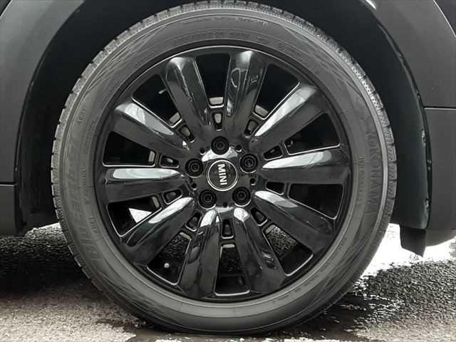 MINI クーパーD クロスオーバー ペッパーパッケージ LEDヘッドライト アダプティブクルーズコントロール 純正タッチパネルナビ バックカメラ 禁煙車 パーキングディスタンスコントロール オプション18インチアロイホイール(29枚目)