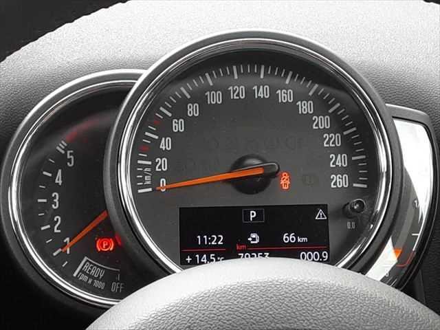MINI クーパーD クロスオーバー ペッパーパッケージ LEDヘッドライト アダプティブクルーズコントロール 純正タッチパネルナビ バックカメラ 禁煙車 パーキングディスタンスコントロール オプション18インチアロイホイール(39枚目)