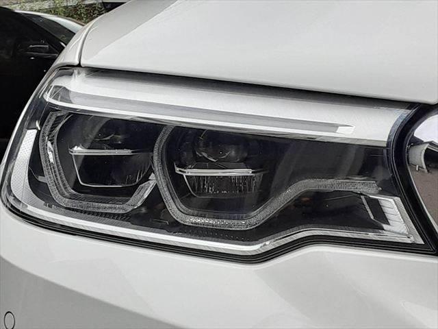 ５シリーズ ５３０ｉ　Ｍスポーツ　ハイラインパッケージ　パーキングアシストプラス　黒革シート　アラウンドビューモニター　純正タッチパネルナビ　アダプディブクルーズコントロール　ＨＵＤ　全席シートヒーター（21枚目）