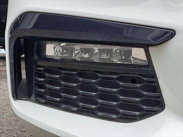 ５シリーズ ５３０ｉ　Ｍスポーツ　ハイラインパッケージ　パーキングアシストプラス　黒革シート　アラウンドビューモニター　純正タッチパネルナビ　アダプディブクルーズコントロール　ＨＵＤ　全席シートヒーター（23枚目）