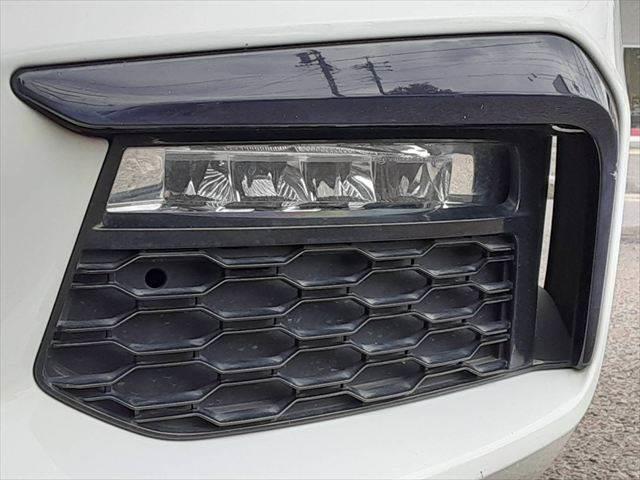 ５シリーズ ５３０ｉ　Ｍスポーツ　ハイラインパッケージ　パーキングアシストプラス　黒革シート　アラウンドビューモニター　純正タッチパネルナビ　アダプディブクルーズコントロール　ＨＵＤ　全席シートヒーター（24枚目）