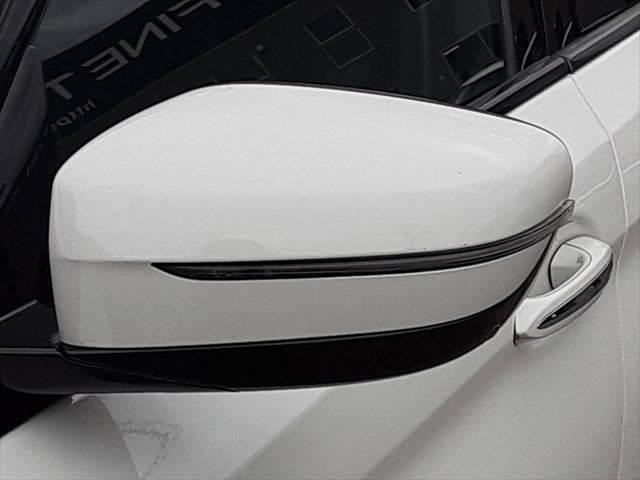 ５シリーズ ５３０ｉ　Ｍスポーツ　ハイラインパッケージ　パーキングアシストプラス　黒革シート　アラウンドビューモニター　純正タッチパネルナビ　アダプディブクルーズコントロール　ＨＵＤ　全席シートヒーター（26枚目）