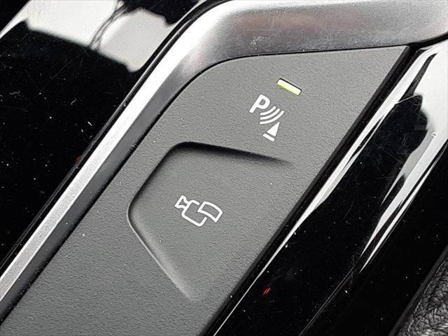 ５シリーズ ５３０ｉ　Ｍスポーツ　ハイラインパッケージ　パーキングアシストプラス　黒革シート　アラウンドビューモニター　純正タッチパネルナビ　アダプディブクルーズコントロール　ＨＵＤ　全席シートヒーター（47枚目）