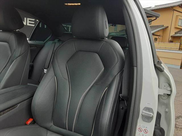 ５シリーズ ５３０ｉ　Ｍスポーツ　ハイラインパッケージ　パーキングアシストプラス　黒革シート　アラウンドビューモニター　純正タッチパネルナビ　アダプディブクルーズコントロール　ＨＵＤ　全席シートヒーター（66枚目）