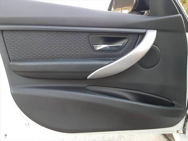 ３シリーズ ３２０ｄ　Ｍスポーツ　純正ＨＤＤナビ　クルーズコントロール　バックカメラ　ＨＩＤヘッドライト　パワーシート　シートメモリー　禁煙車　Ｂｌｕｅｔｏｏｔｈ　インテリジェントセーフティ　ミュージックサーバー　ＥＴＣ（61枚目）