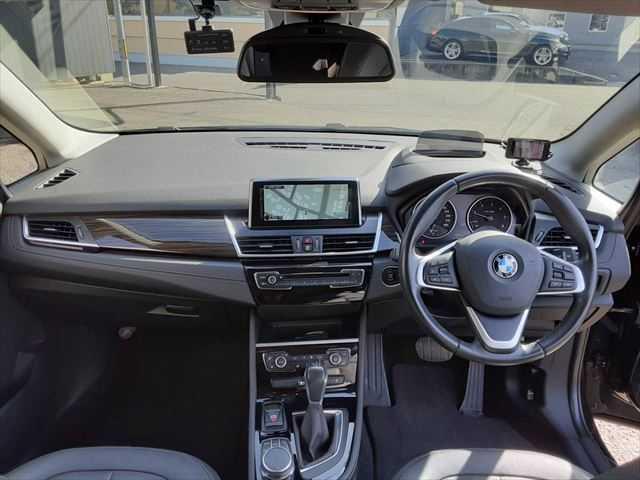 ２シリーズ ２１８ｄ　Ｌｕｘｕｒｙ　アドバンスドセーフティパッケージ　本革（3枚目）