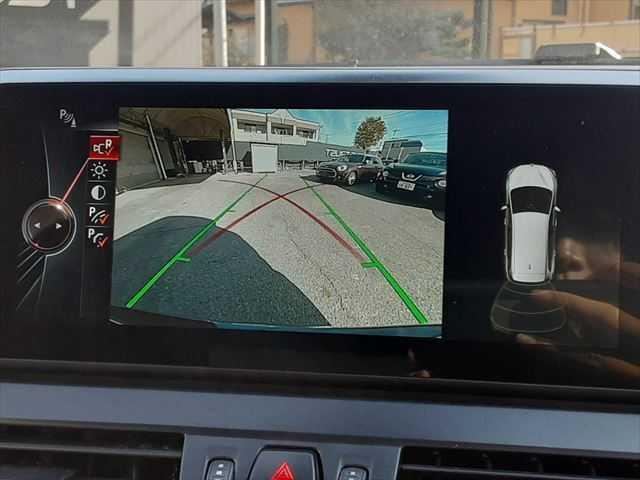 ���o�b�N�J����