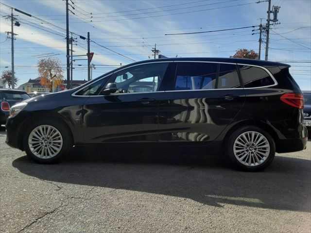 �X�ܕ~�n���ɒ��ԃX�y�[�X���������܂��B���Ԃł̂���������l���̕��͂����S����������