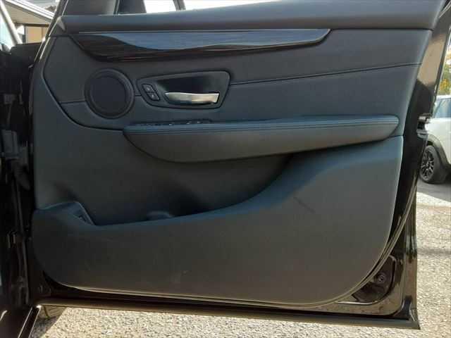 ���h�A�g����