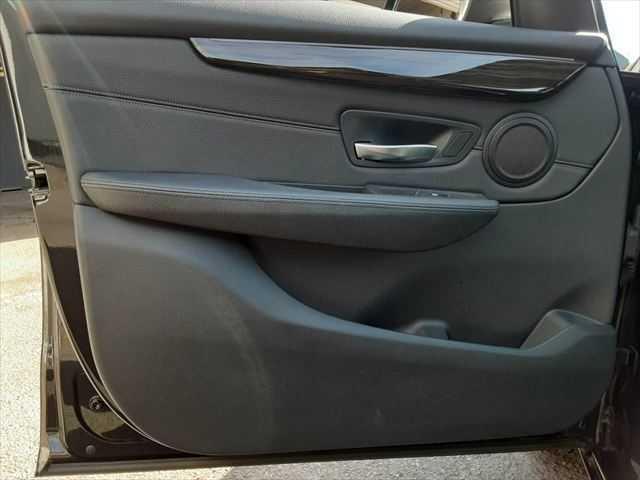 ���h�A�g����