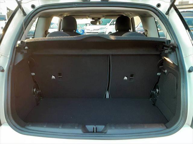 ＭＩＮＩ クーパーＤ　ペッパーパッケージ　コンフォートアクセス　ＬＥＤヘッドライト　禁煙車　純正ＨＤＤナビ　Ｂｌｕｅｔｏｏｔｈ　ミュージックサーバー　ＥＴＣ　アイドリングストップ　スマートキー　盗難防止装置　電動格納ミラー（8枚目）