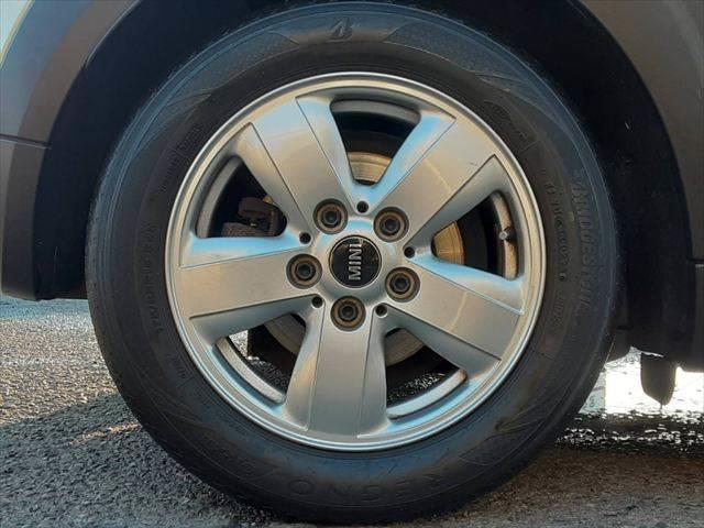 ＭＩＮＩ クーパーＤ　ペッパーパッケージ　コンフォートアクセス　ＬＥＤヘッドライト　禁煙車　純正ＨＤＤナビ　Ｂｌｕｅｔｏｏｔｈ　ミュージックサーバー　ＥＴＣ　アイドリングストップ　スマートキー　盗難防止装置　電動格納ミラー（26枚目）