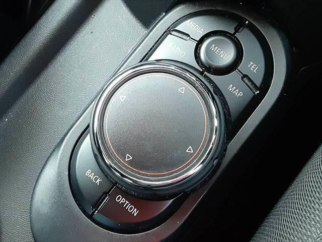 ＭＩＮＩ クーパーＤ　ペッパーパッケージ　コンフォートアクセス　ＬＥＤヘッドライト　禁煙車　純正ＨＤＤナビ　Ｂｌｕｅｔｏｏｔｈ　ミュージックサーバー　ＥＴＣ　アイドリングストップ　スマートキー　盗難防止装置　電動格納ミラー（35枚目）