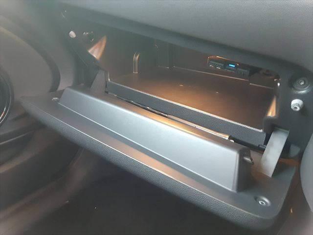 ＭＩＮＩ クーパーＤ　ペッパーパッケージ　コンフォートアクセス　ＬＥＤヘッドライト　禁煙車　純正ＨＤＤナビ　Ｂｌｕｅｔｏｏｔｈ　ミュージックサーバー　ＥＴＣ　アイドリングストップ　スマートキー　盗難防止装置　電動格納ミラー（40枚目）