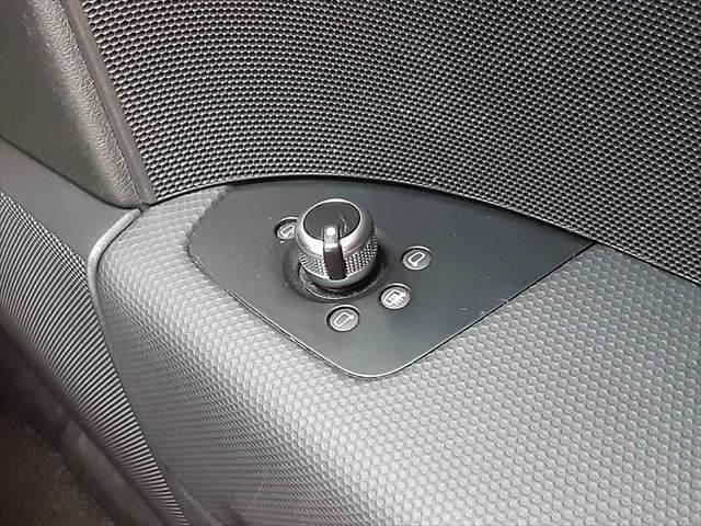 TTクーペ 1.8TFSI RHD 純正ナビ バックカメラ Bluetooth ETC(40枚目)